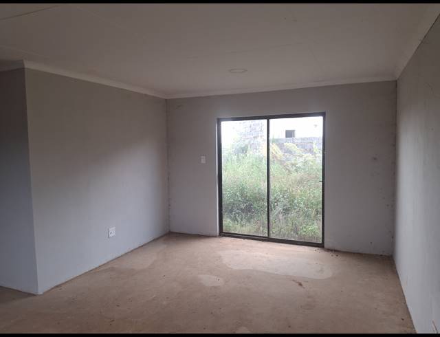 2 BEDROOM FREEHOLD FOR SALE IN DAWN PARK